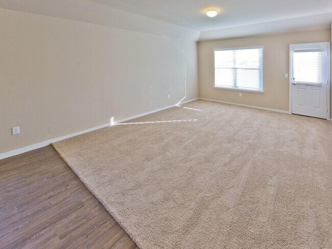 Building Photo - 12117 Greywacke Dr