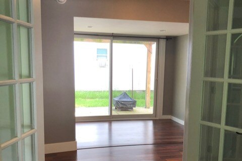 Building Photo - 662 Lamberton St NE