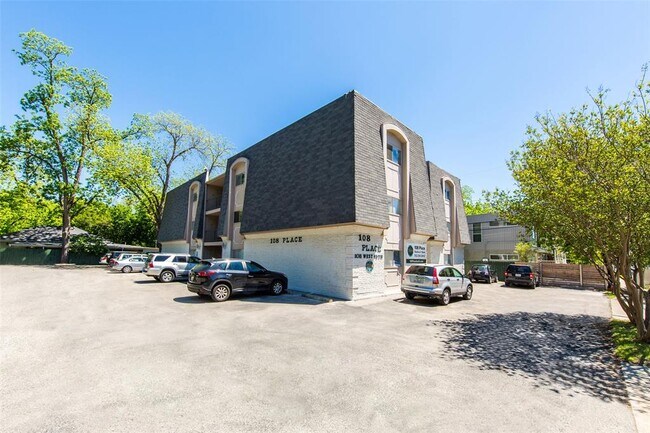 Building Photo - 108 W 45th St