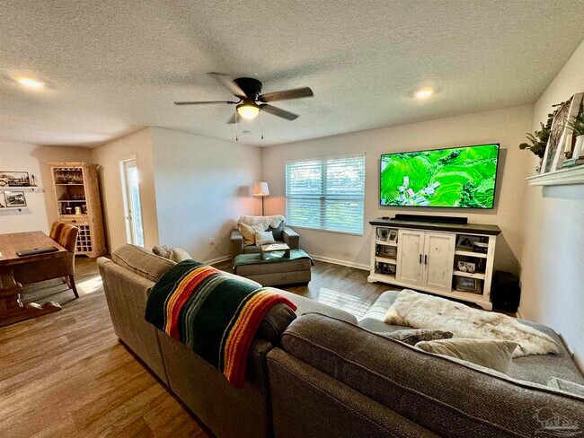Building Photo - 7569 Steeplechase Blvd