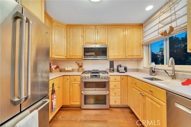 Building Photo - 335 Cypress Dr