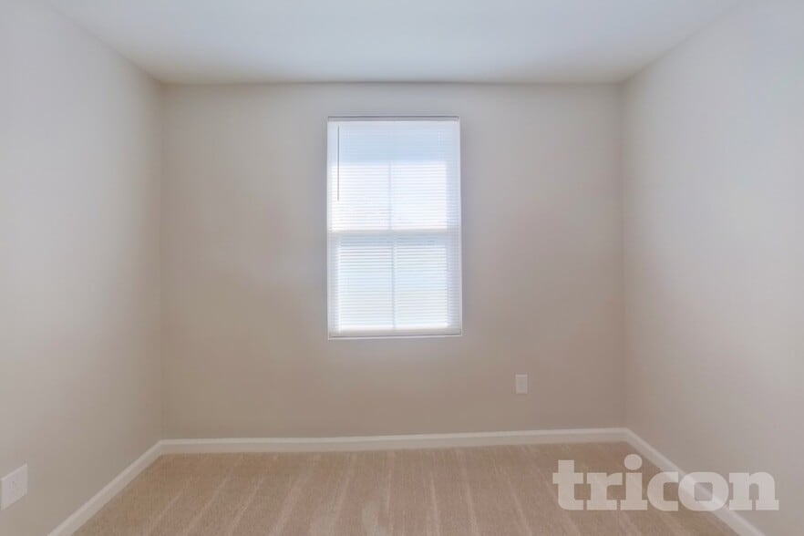 Building Photo - 5772 Camp Ct