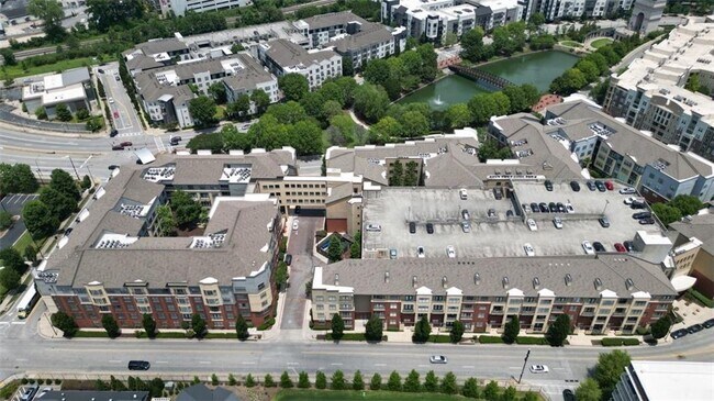 Building Photo - 400 17th St NW