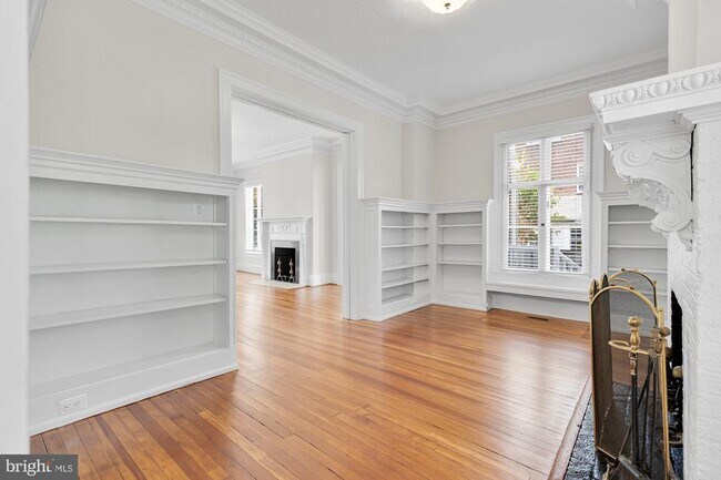 Building Photo - 4201 Bradley Ln