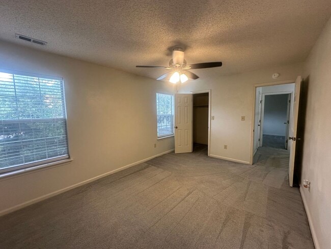 Building Photo - Call or Text Amanda Tate for more informat...
