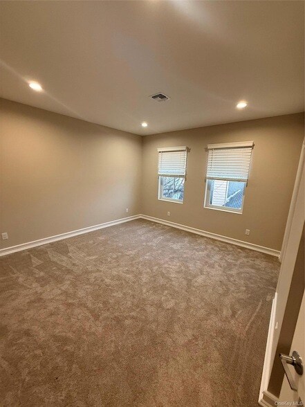 Building Photo - 122 Greenwich Ave