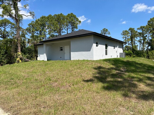 Building Photo - BRAND NEW 2/2 BATH HOME-SW LEHIGH ACRES
