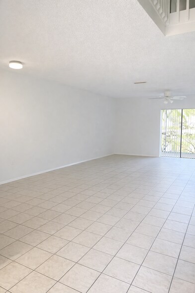 Building Photo - 3427 59th Ave W