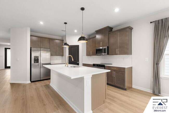 Building Photo - 249 Montgomery Ct