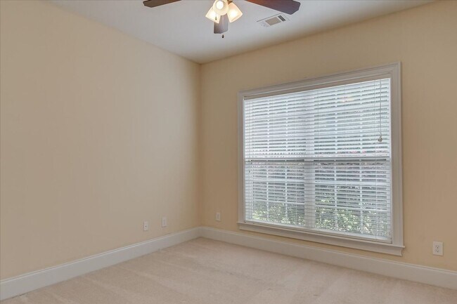 Building Photo - 716 Gallaway Ln