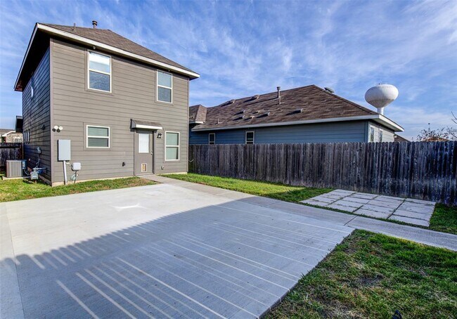 Building Photo - 4527 Graceful Ln
