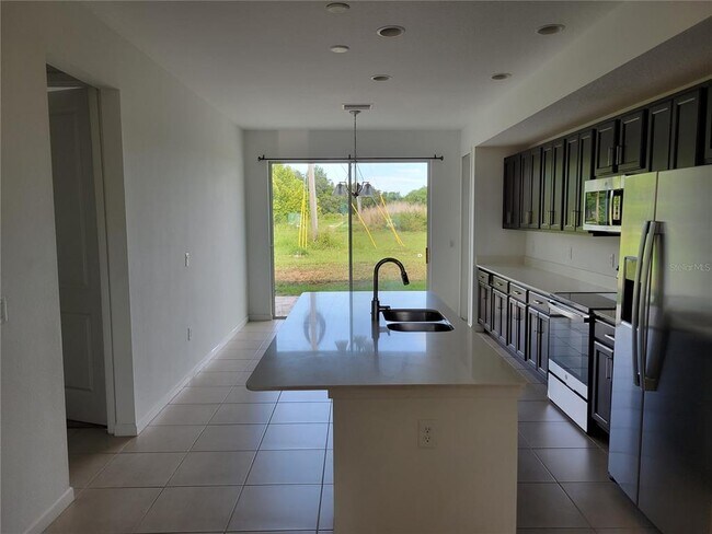 Building Photo - 1004 La Mirada Ct