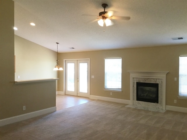 Building Photo - 4008 Edgeview Dr