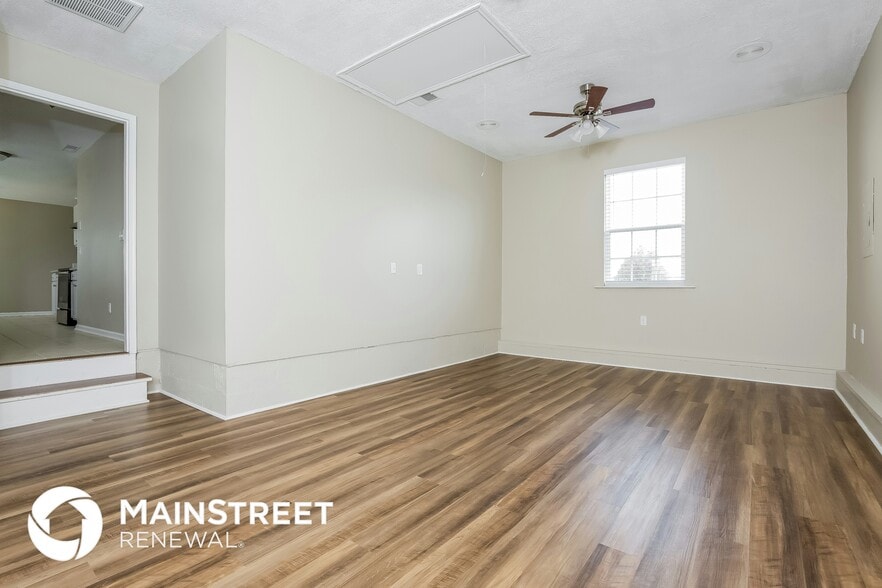 Building Photo - 330 Needham Blvd