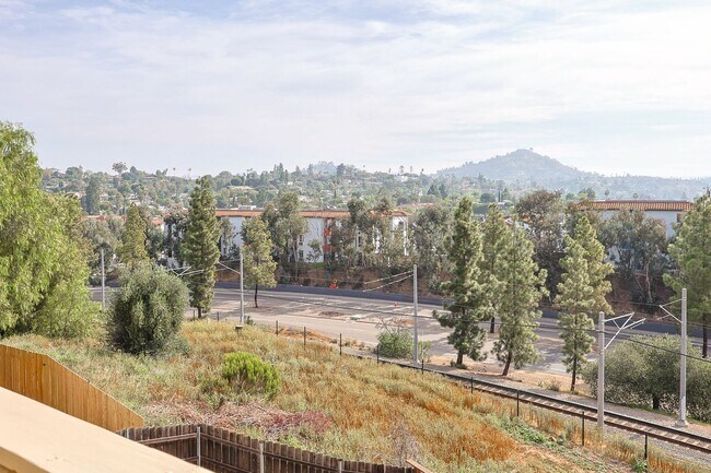 Building Photo - Spacious 4 Bed / 3 Bath Home in Desirable Nebo Hill – La Mesa (3,056 Sq Ft)