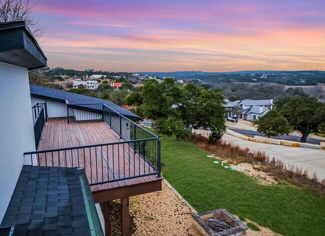 Building Photo - Modern Masterpiece in Canyon Lake