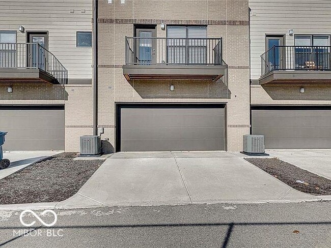 Building Photo - 2579 Filson St