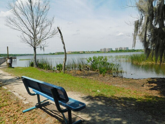 Building Photo - 2 Bed 2 Bath Split Plan Condo at Sunset Lake on Turkey Lake