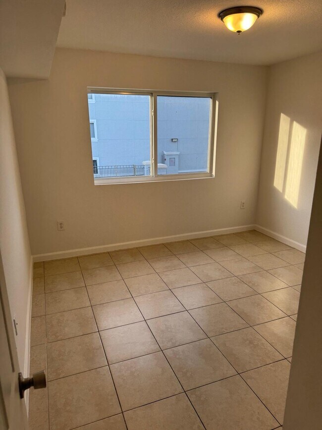 Building Photo - 15410 SW 284th St