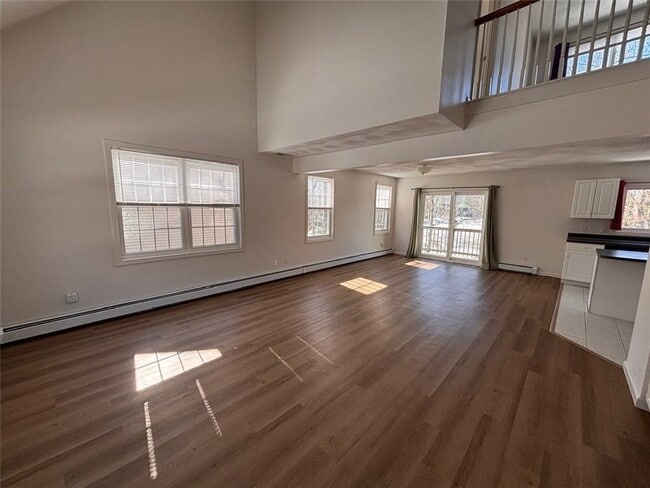 Building Photo - 100 Clinton Dr