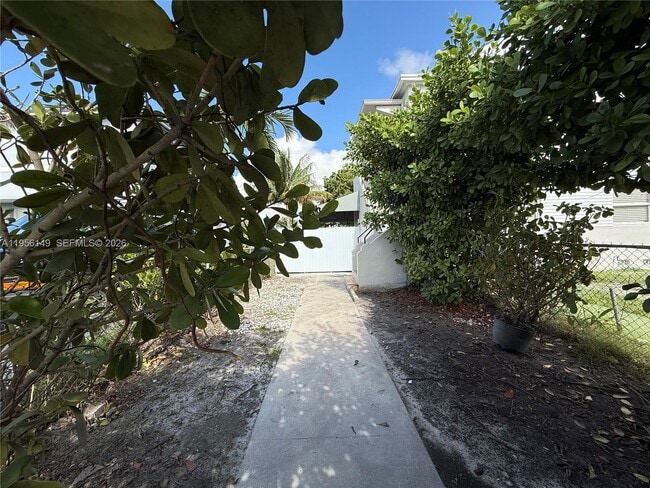 Building Photo - 2311 NW 15th St