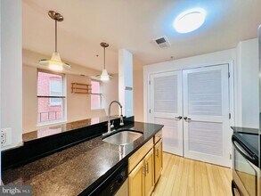 Building Photo - 1108 Columbia Rd NW