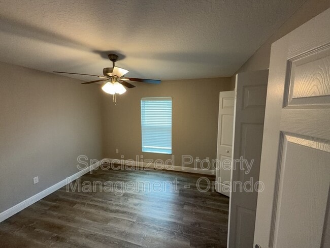 Building Photo - 2854 W Edison Pl