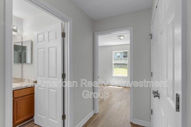 Building Photo - 147 Cabana Way