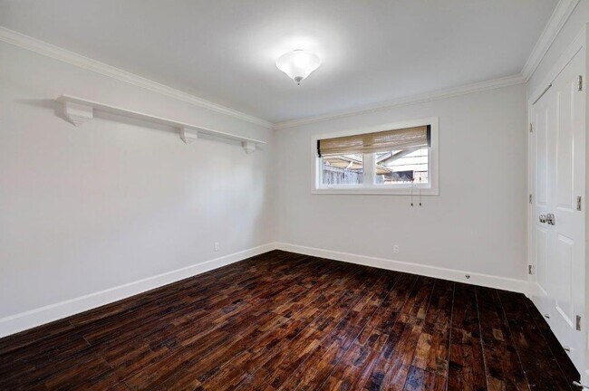 Building Photo - 6260 Briar Rose Dr