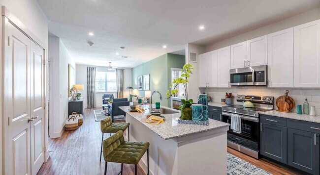 Building Photo - 615 E Foster Crossing Rd