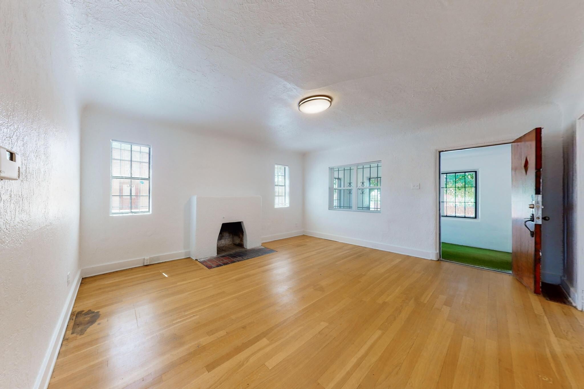 Building Photo - 3106 Monte Vista Blvd NE