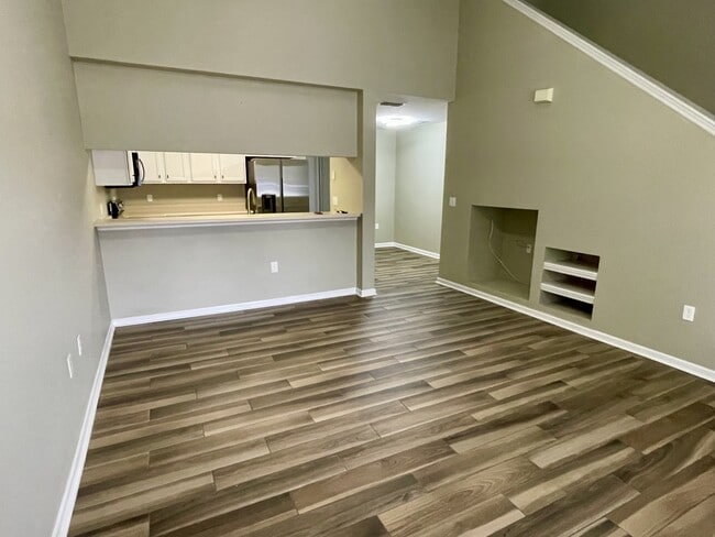 Building Photo - 4434 Gearhart Rd