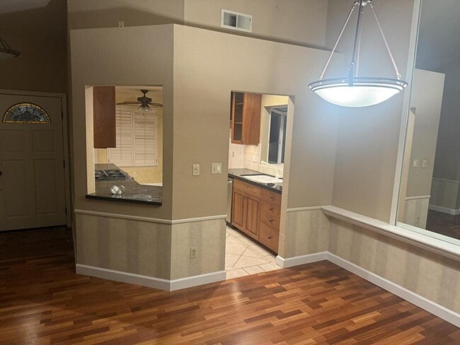 Building Photo - 2205 Mountain Quail Way