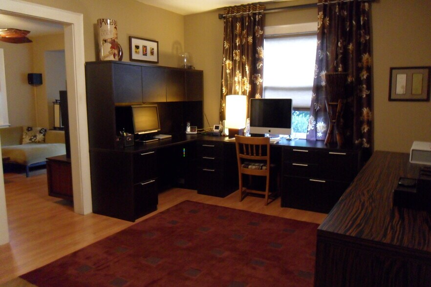 Bedroom or Office - 726 Hartford Ave