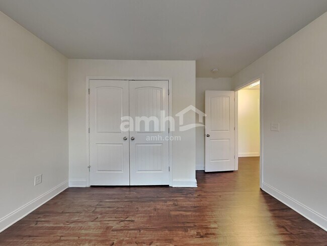 Building Photo - 1682 Weatherbrook Cir