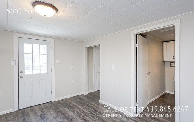 Building Photo - 5003 Yorkshire-