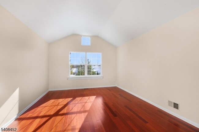 Building Photo - 12 Woodmont Dr