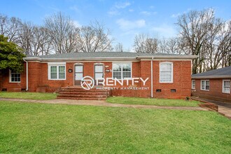 Building Photo - 3700 Driftwood Dr