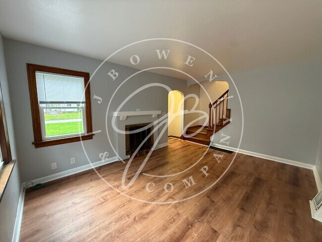 Building Photo - 930 Secor Rd