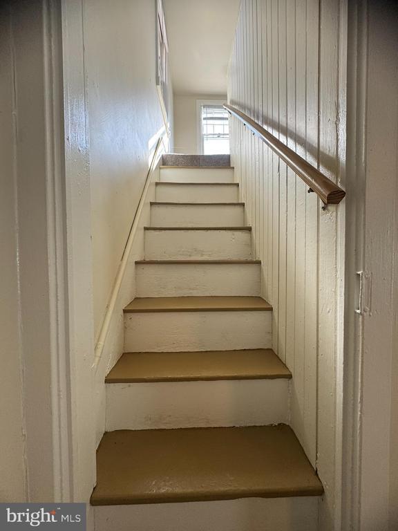 Building Photo - 125 S Bentz St