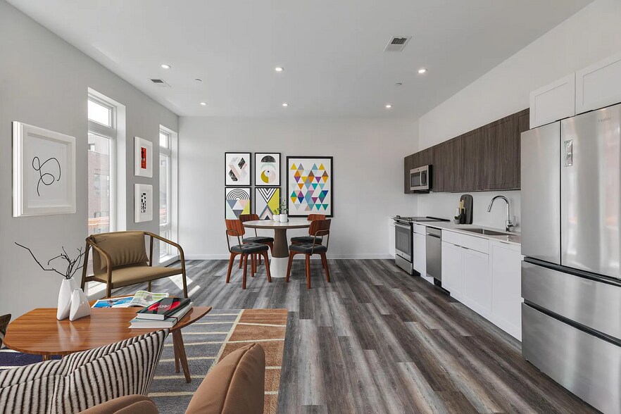 Building Photo - 860 N 3rd St