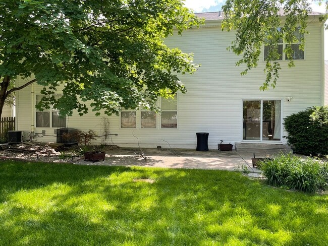 Building Photo - Beautiful 4 bed 2.5 bath 3000+sq ft