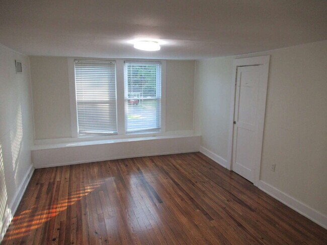 Building Photo - Great Home for Rent in Conover