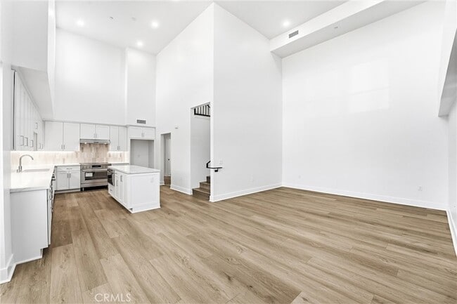 Building Photo - 24722 Del Prado Ave