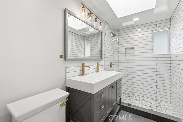 Building Photo - 5005 Willow Wood Rd