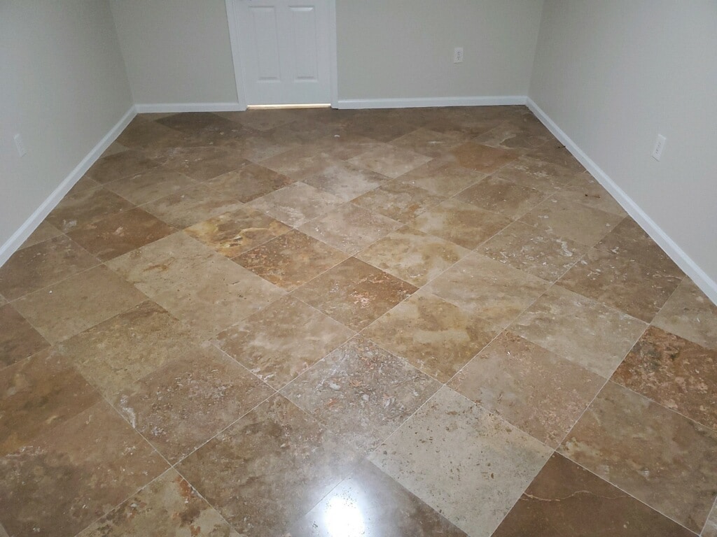 2nd Bedroom has ceiling fan 2 closets - 25116 Plantation Dr NE