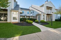 Building Photo - 1104 Mews Dr