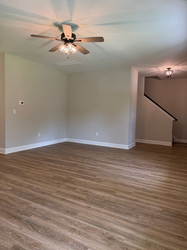 Building Photo - 1713 Golf Club Ln NW