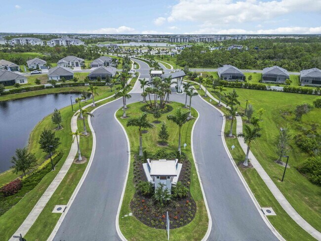 Building Photo - "Fully Furnished 2-Bed, 2-Bath Condo in Wellen Golf!"