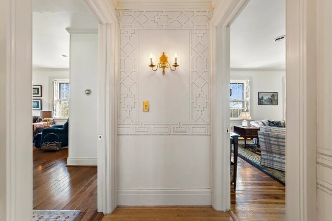 Building Photo - 385 Sherwood Ave